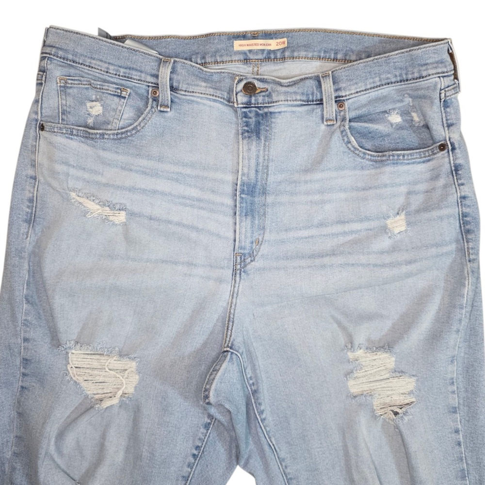 Levi's Light Blue High-waisted Mom Jean - Picture 4 of 6